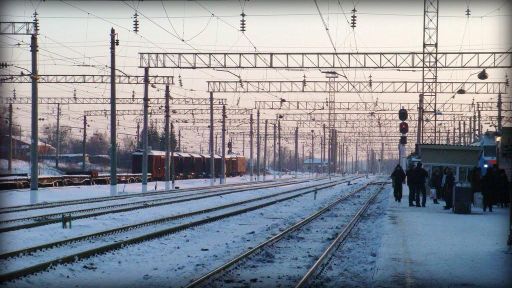 Расписание нагатинская бирюлево пассажирская на сегодня. Станция Узуново. ЖД вокзал Узуново. Станция Узуново электрички. Бирюлево пассажирская Узуново.