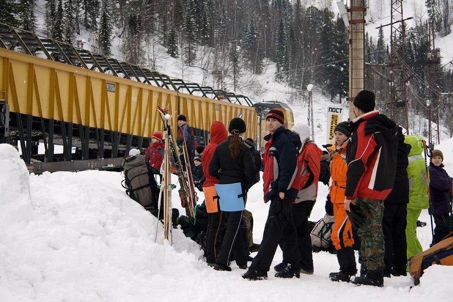 Расписание междуреченск лужба. Станция Лужба. Лужба Междуреченск. Станция Лужба Кемеровская область. Станция Междуреченск.