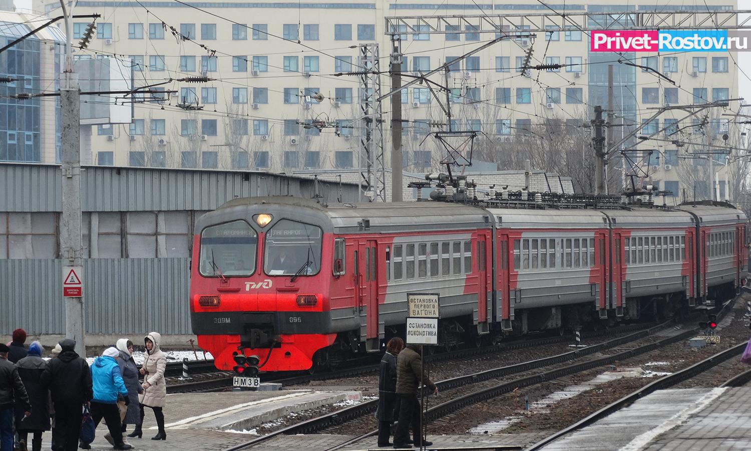 Ростов сальск электричка цена. Ростовская городская электричка. Электричка Ростов Сальск. Электричка Хапры Западный Ростов. Платформа Сельмаш Ростов.